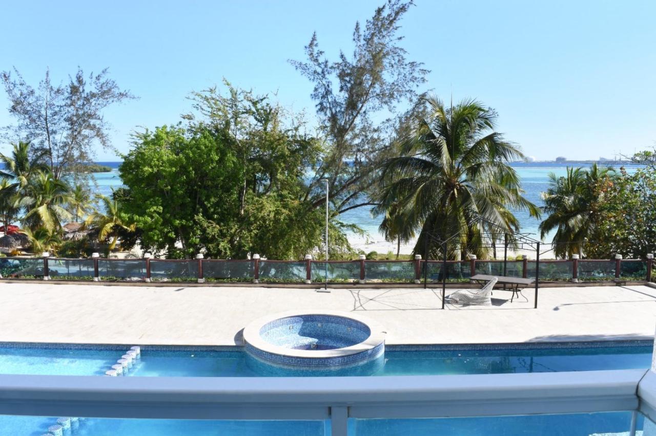 Dream Village Boca Chica Frente A La Playa Екстер'єр фото